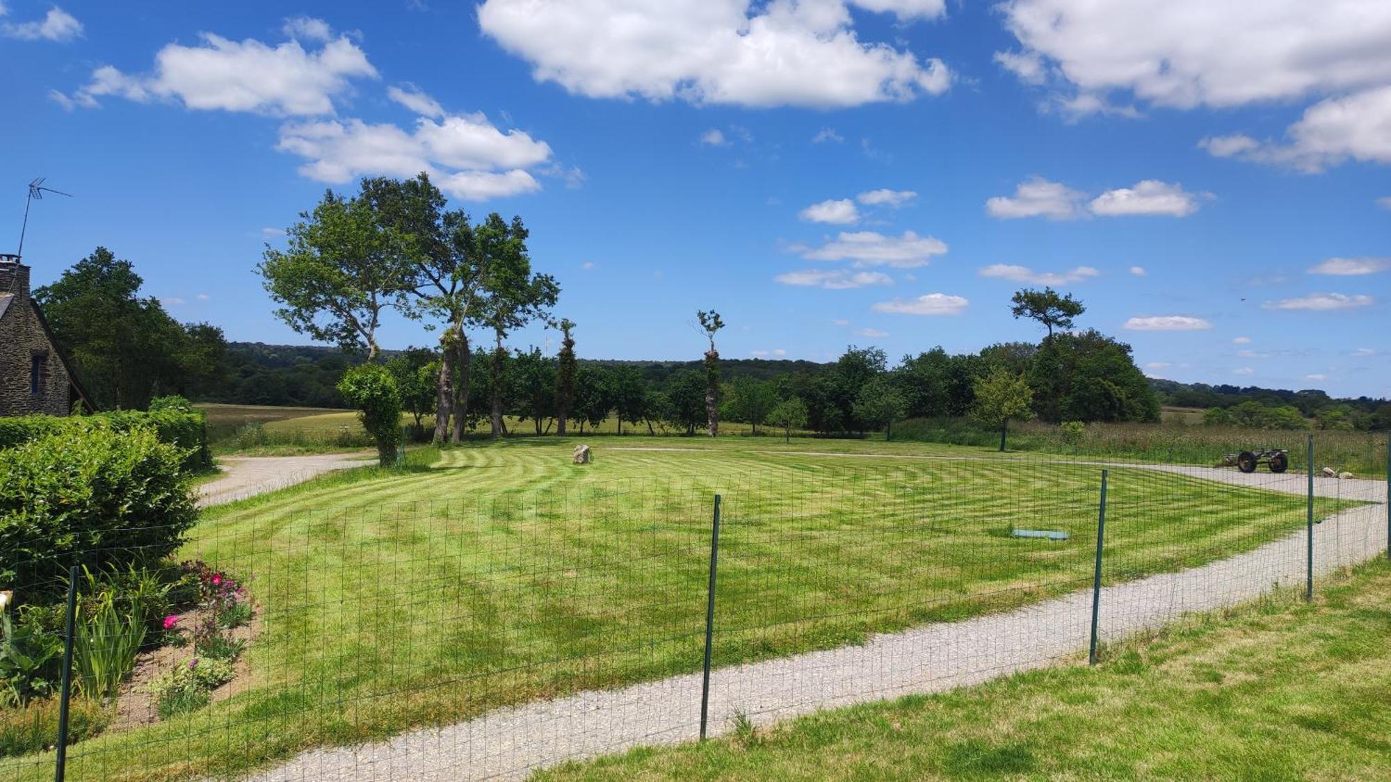 Broceliande Calme Breton, Spa, Wifi, Amazon-Disney Tv, 4 Lits, Freebox Revolution,Draps, Cafe, The Guer Esterno foto